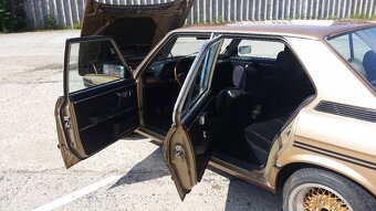 Prodám BMW 525, e12, r.v. 10/1980, zlatá, design ALPINA - 20