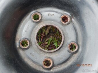 4xObutá zimní sada ŠKODA OCTAVIA 2 15tky. ET 47 195/65 R15 - 20