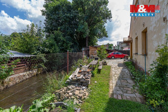 Prodej podílu 9/24 rodinného domu, Mikulovice, ul. Hlavní - 20