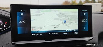 Predám Peugeot 5008 96kw benzín Allure AT, 7 miestne r.2023 - 20