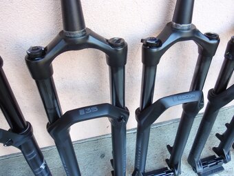 Nové vidlice Fox 34 a Rock Shox Zeb, 35, Recon, Judy - 20