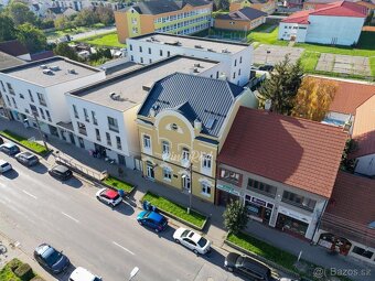 Exkluzívne – Unikátna historická budova v srdci Vrbového - 20