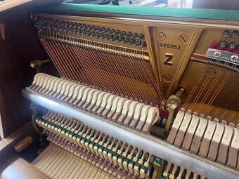 Steinway & Sons mod. Z 114 se zárukou 5 let, doprava zdarma - 20