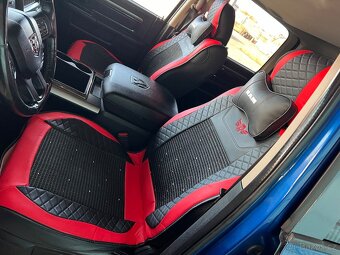 DODGE RAM 5.7 HEMI   4X4 model roku 2015 - 20