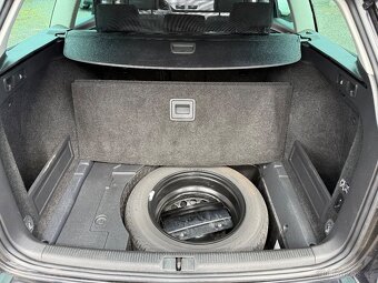 VW Passat B7 2.0tdi 2013 R-LINE (tažné-Navi-pano) combi - 20