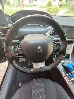 Peugeot 308 SW 2.0 BlueHDi 110 kW - 20