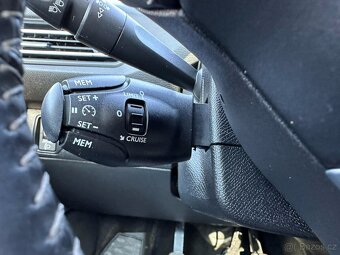 Peugeot 308 SW 2.0Hdi 110kw - 20