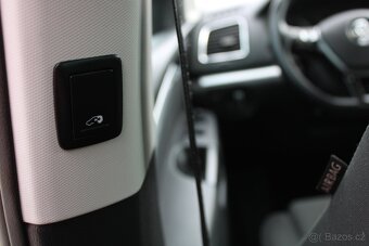 Volkswagen Sharan, 2,0TDi 110KW, DSG,ČR,7-MÍST,XENONY, r.v. - 20