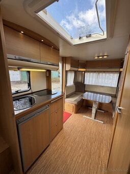 Adria Adora 563 PU ~ Královská postel - 20