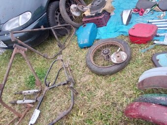 Dily, Čz,Jawa,aj Více po telefonu.Policejni helma origo . - 20