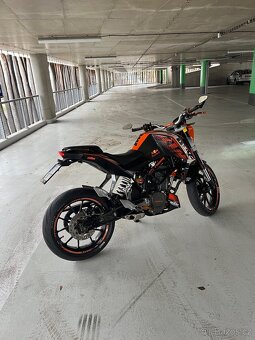 KTM DUKE 125 2011 rezervace - 20