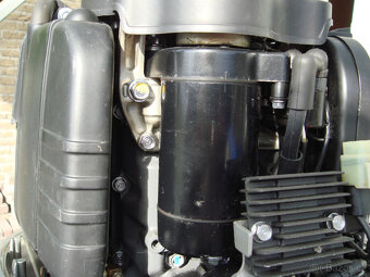 HONDA 25 HP čtyřtaktní závěsný motor - jako nový, ovládání ř - 20