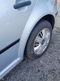 Volkswagen Golf, 1,6i 74KW, klima, r.v. 1999 - 20