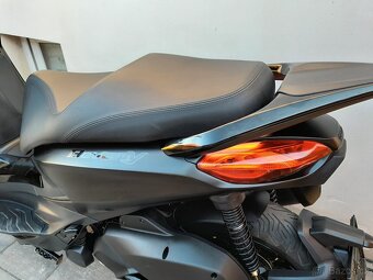 Piaggio Beverly 300i HPE, 2023, TOP stav, 6000km - 20