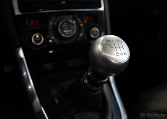 Peugeot 308 2.0 HDi 103 kW Cabrio Kamera / nafta manuál - 20