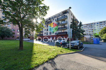Pronájem moderního 3+kk, 83 m2 s garážovým stáním v centru B - 20