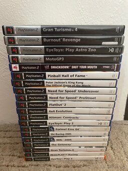 PS 2 slim s bohatým příslušenstvím - 20