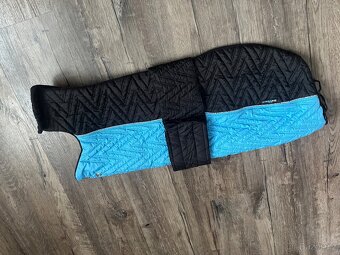 Věci na psa +- 30 kg - 20