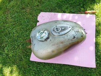 PRODÁM ORIGINÁLNÍ DÍLY NA JAWA ČZ 175/ 356 - 20