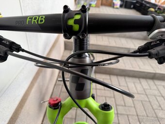 CUBE REACTION 27,5 lehčené 11,85Kg, CARBON, TOP STAV - 20