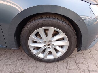 Škoda Superb 3 2.0 TDI 140kW DSG Matrix LED Navigace Keyless - 20