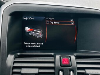Volvo XC60 2.4D 5VÁLEC 120KW 4x4 MANUÁL NAVI KAMERA TAŽNÉ - 20