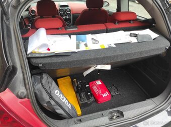 2 x Opel Corsa D,2007, nová TK,+ stejná Corsa na díly - 20