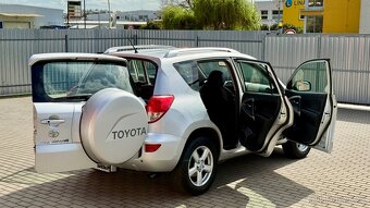 Toyota RAV4 //2.2D-4D//100kW//4X4//EXECUTIVE//1.MAJ// - 20