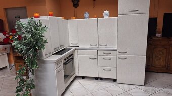 Rohová kuchyňská linka německé výroby - 20