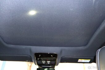 Land Rover Range Rover Velar, Virtual cockpit, pano, kůže - 20