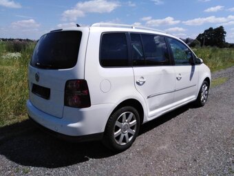 VW TOURAN 2.0TDi NAFTA 125 KW = 7. MÍSTNEJ, RV 2009 ZA 59,, - 20