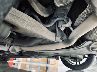 Audi A4 B8 Facelift 2.0TDI 110Kw/Manuál/2014/PERFEKTNÍ STAV - 20
