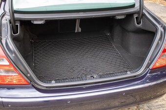 Mercedes-Benz E trieda Sedan E280 CDI - 20