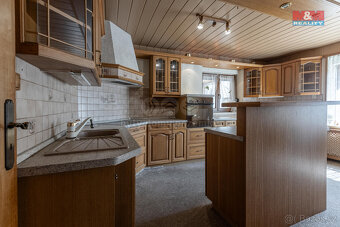 Prodej rodinného domu 5+1, 127 m², Myslív - 20