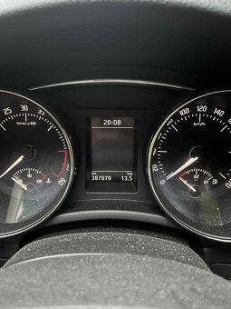 Škoda Superb Combi 2.0 TDI Ambition - 20