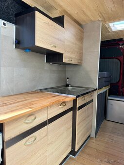 Obytná dodávka PEUGEOT BOXER - 20