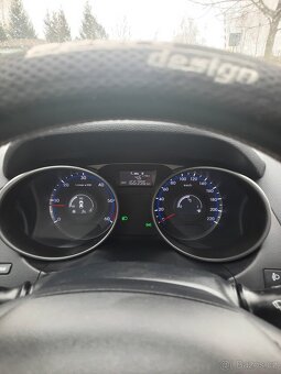 Hyundai ix35, 1.7 CDRi, tažné + zimní pneu - 20
