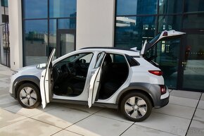 HYUNDAI KONA EV ELEKTRIC 100Kw 1 MAJITEL KAMERA - 20