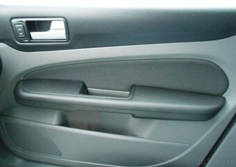 Ford Focus 1,6 74 kW KLIMA Serviska benzín - 20
