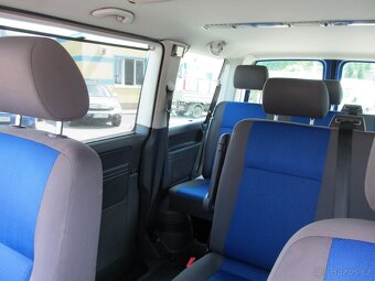 Volkswagen Caravelle 2.5 TDI 7 míst 4 MOTION - 20