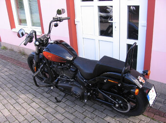 Harley Davidson FXBBS Street Bob motor M8 - 20