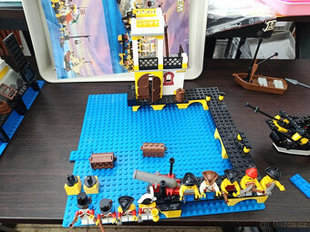 LEGO Pirates 6277 Imperial Trading Post +návod - 20