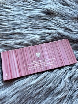 Jeffree Star Cosmetics - 20