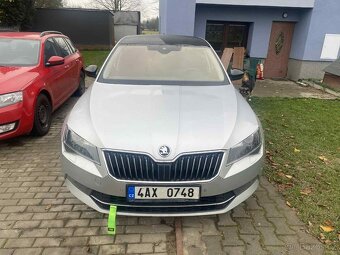 🚗 Škoda Superb 3 2.0 TDI 140 kW – TOP stav, bez investic - 20