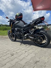 Yamaha FZ8N - 20
