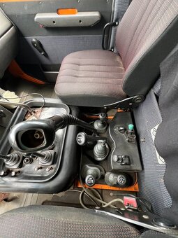 MERCEDES BENZ UNIMOG + SYPAČ A RADLICE , R.V.2000 - 20