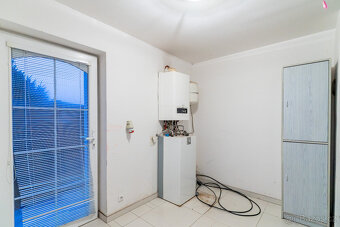 Prodej rodinného domu 200 m², pozemek 586 m² - 1111 - 20