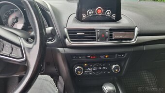 Mazda 3 Revolution 2017 - 20