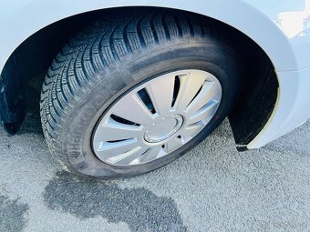 KIA CEED 1.6 i BENZÍN 6 RYCHLOSTÍ 97 800 Km - 20