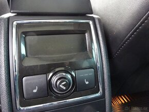Škoda Superb 2,0 TDI, 4X4, AUTOMAT - 20